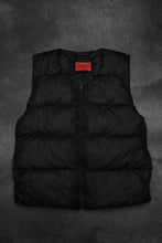 Load image into Gallery viewer, BLACK GILLET
